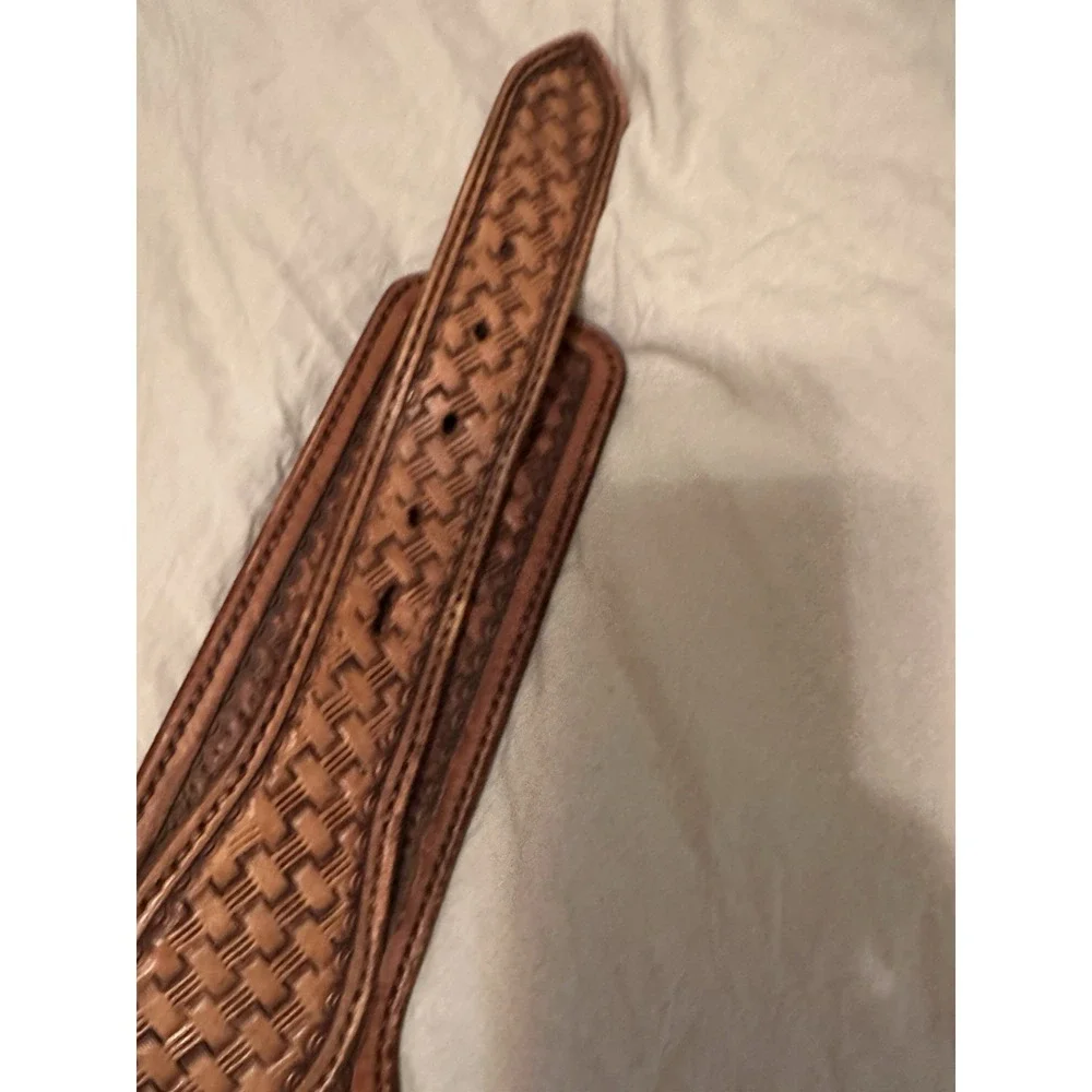 VTG WESTERN GUN BELT AND HOLSTER HAND TOOLED COWBOY ACTION
